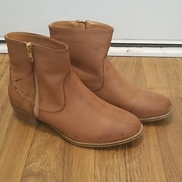 Tan Diba Ankle Boots - Picture 1 of 4